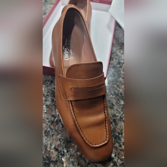 Salvatore Ferragamo Sunset Loafer - Picture 12 of 12